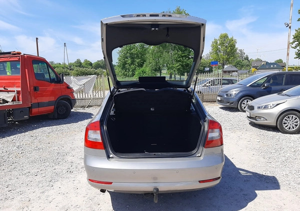Skoda Octavia cena 20900 przebieg: 243866, rok produkcji 2010 z Oborniki małe 352